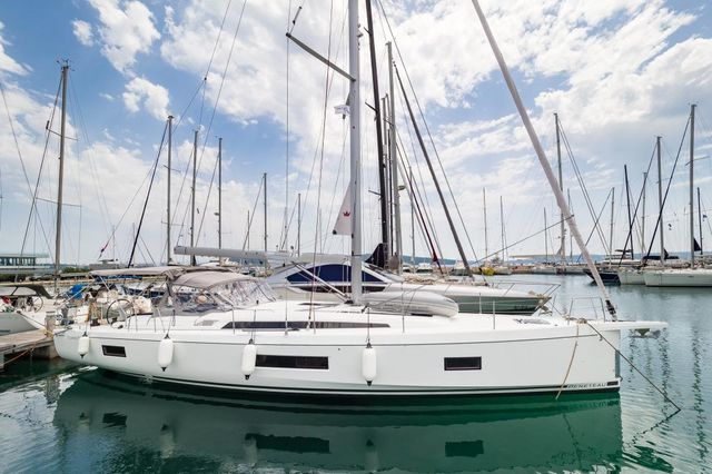 Beneteau Oceanis 51.1 2018