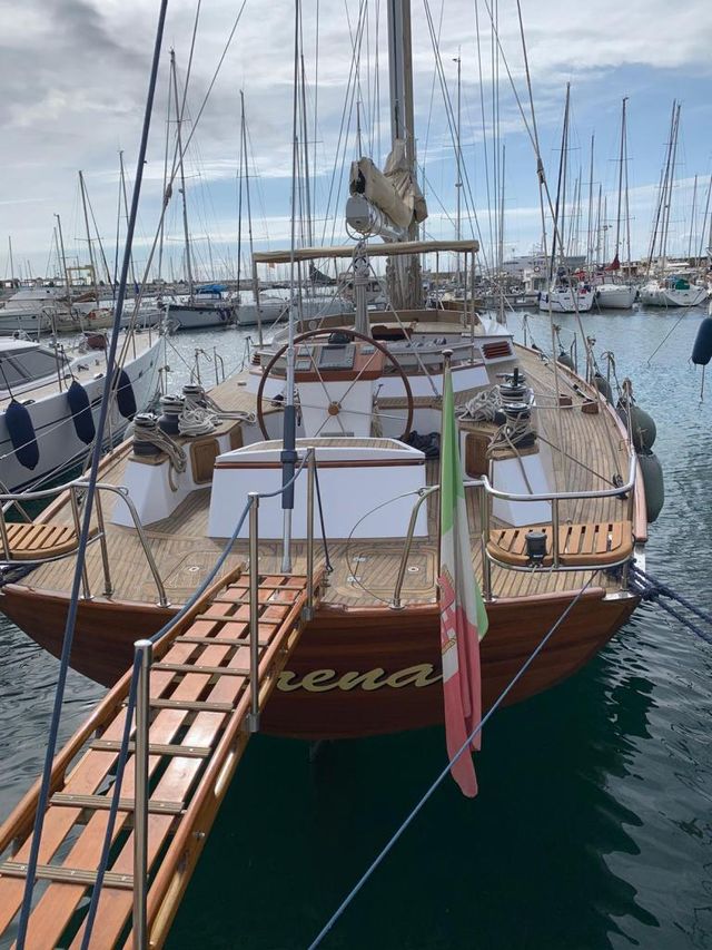 Lagoon Royal Pilot Saloon 65 2006