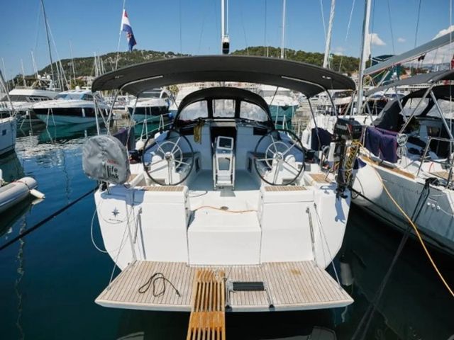 Jeanneau Sun Odyssey 449 2019