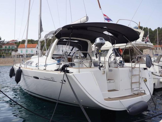 Beneteau Oceanis 50 Family 2012