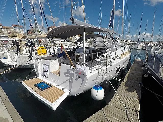Hanse 458 2019