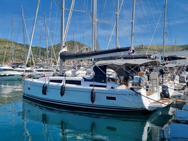 Hanse 388 2022