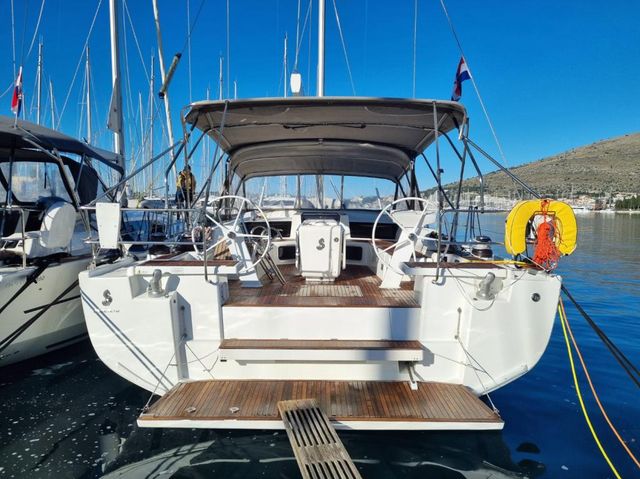 Beneteau Oceanis 51.1 2018
