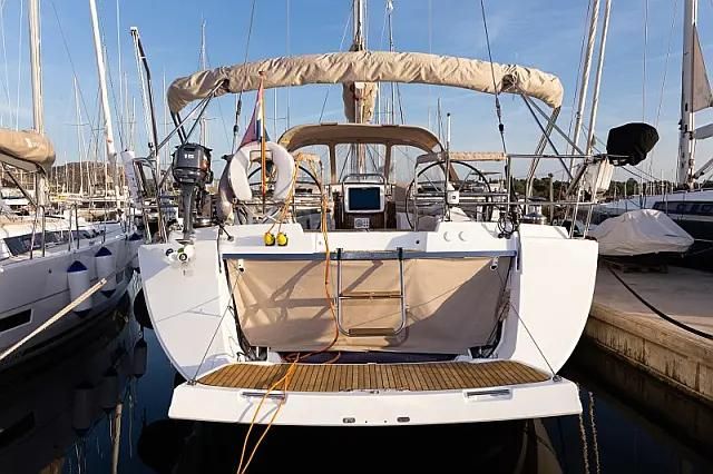 Jeanneau 57 2015