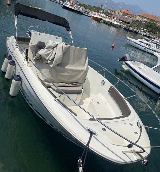 Jeanneau Cap Camarat 7.5 CC-2 2022