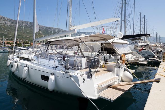 Beneteau Oceanis 51.1 2019